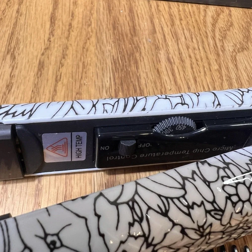 Jose Eber Ceramic Flat Iron 1.25